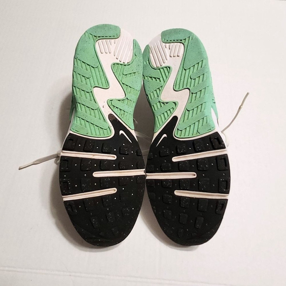 Nike Air Max Excee Leather Mesh Sneakers White Green Grey 6 - Picture 9 of 10